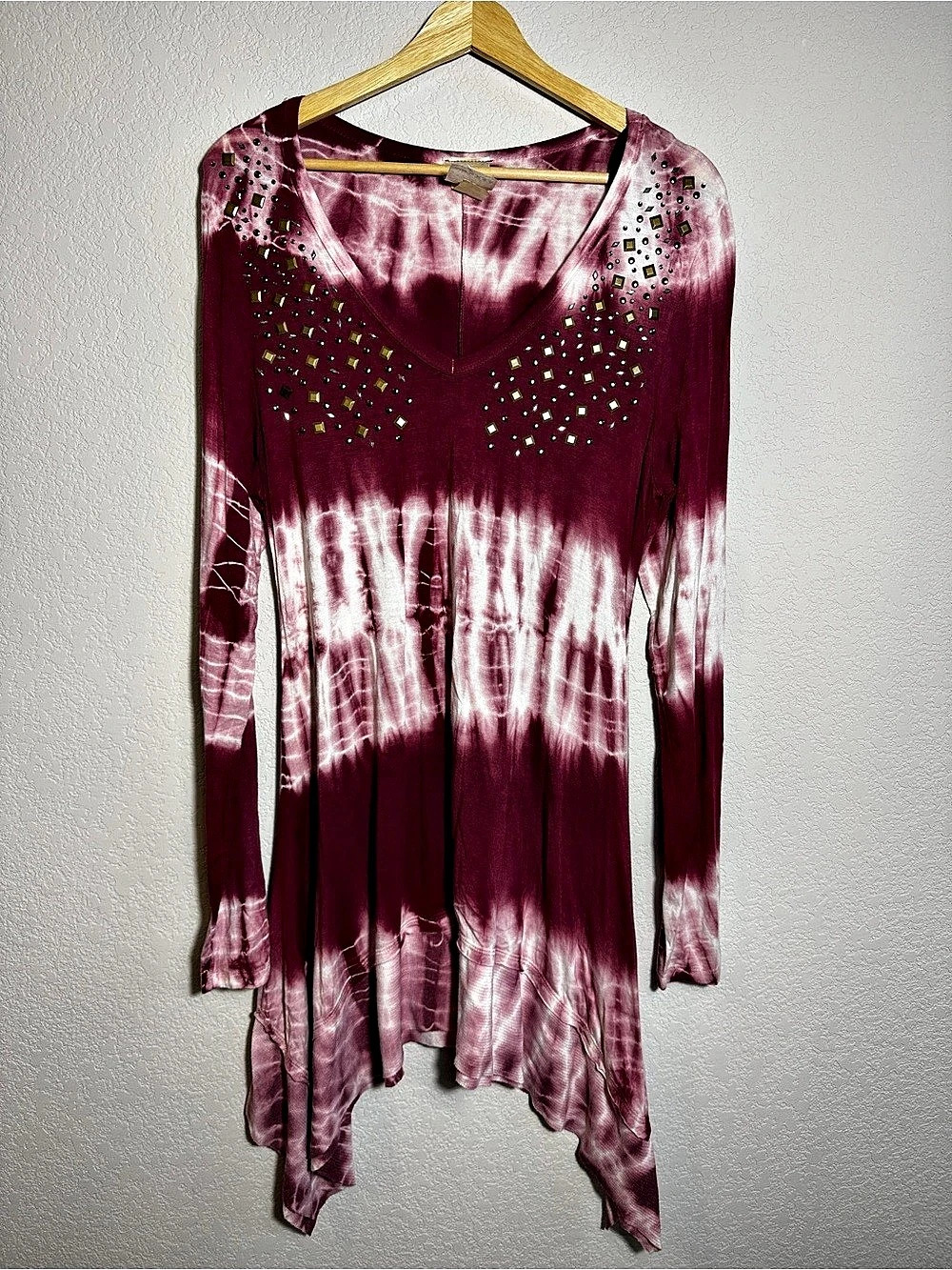 Vocal Women’s Tie Dye Tunic Top Burgundy Rhinestone Studded Y2K Boho Made USA